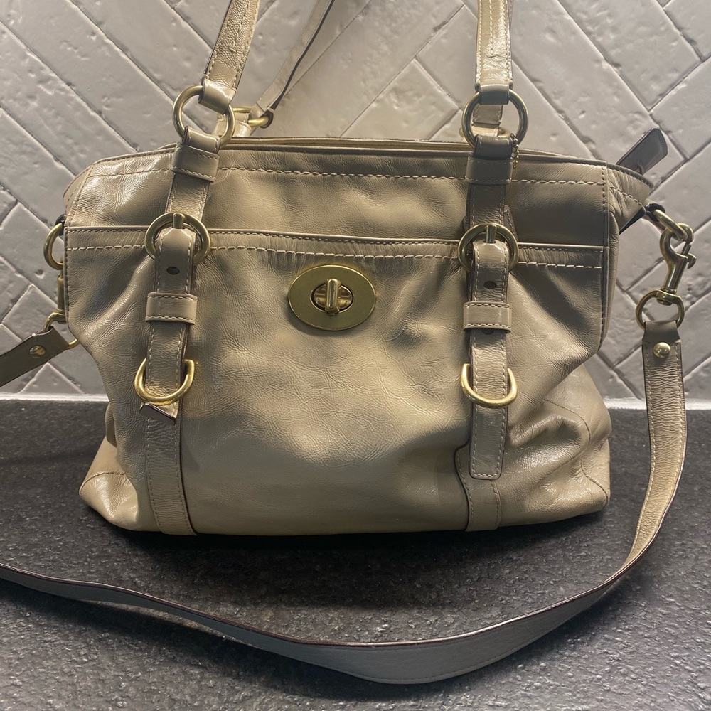 Coach Chelsea Tote Patent Leather Bag F14022